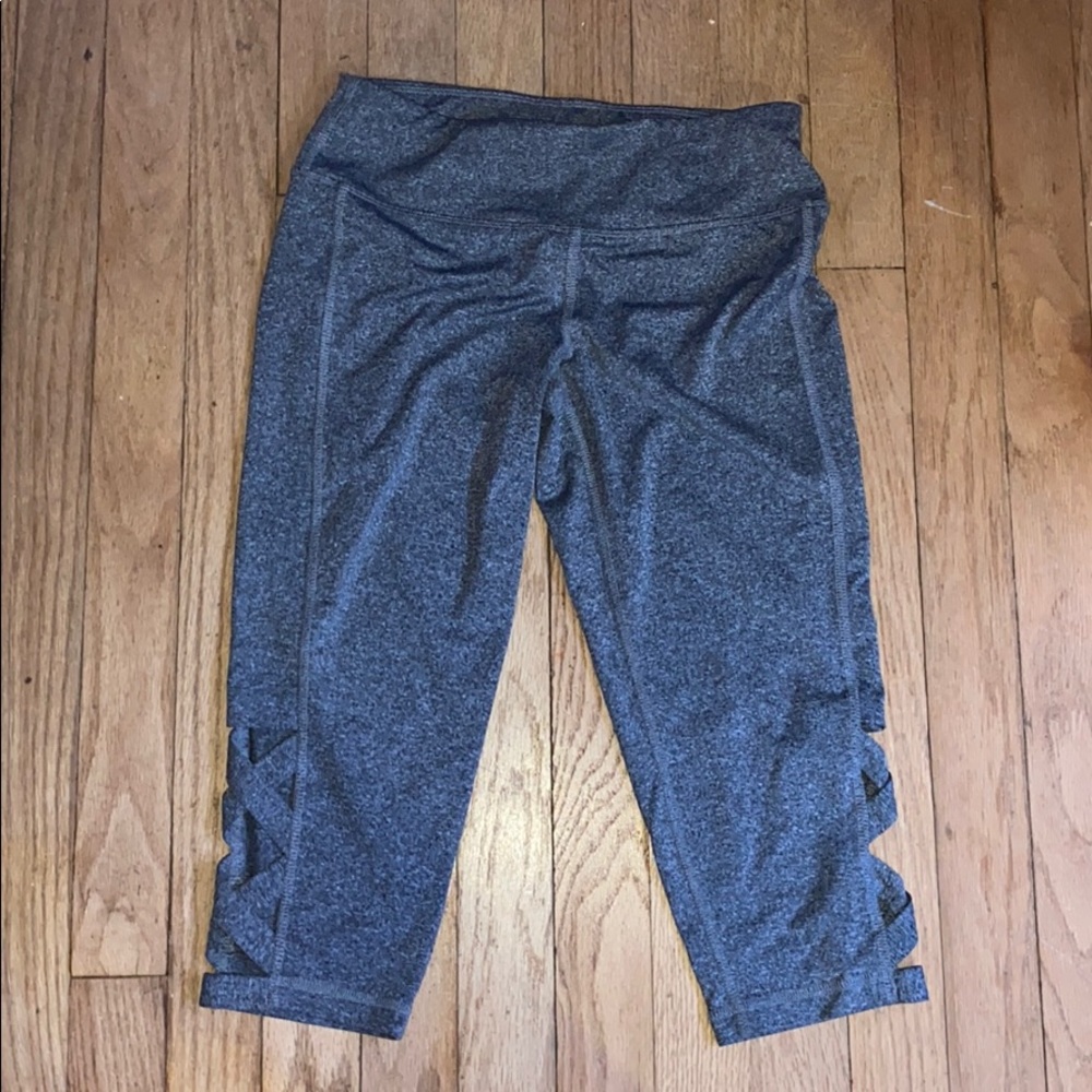 Grey Capri Athletic Leggings